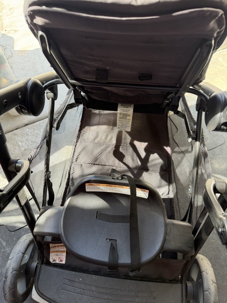 Graco Ready2Grow LX 2.0 Double Stroller Features Bench Seat Standing Platform