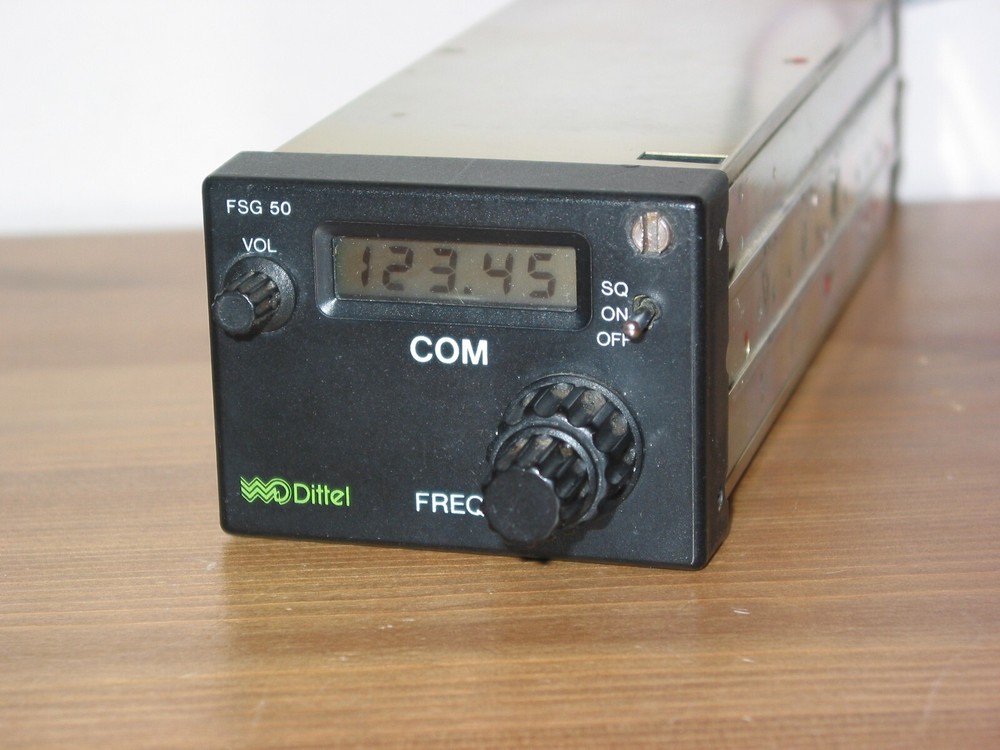 DITTEL FSG-50 VHF COM RADIO !!! GOOD WORKING FSG 50 TRANSCEIVER !!!