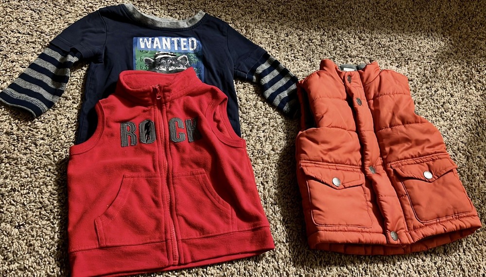 Lots 26 Pieces Clothes size 12 Months