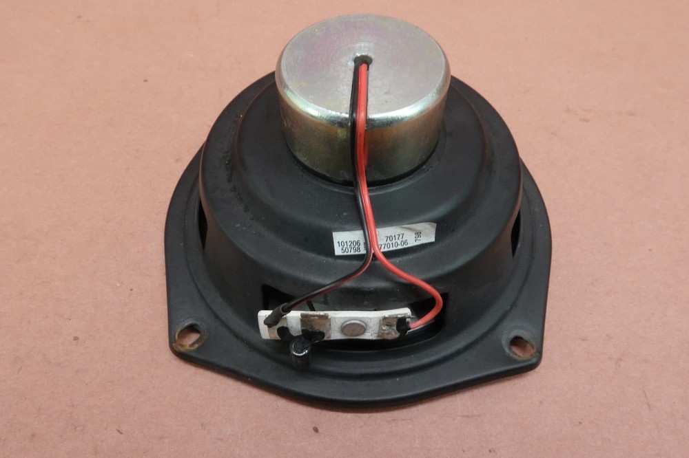 2007-2011 Harley Davidson FLHX Street Glide Front Audio Speaker