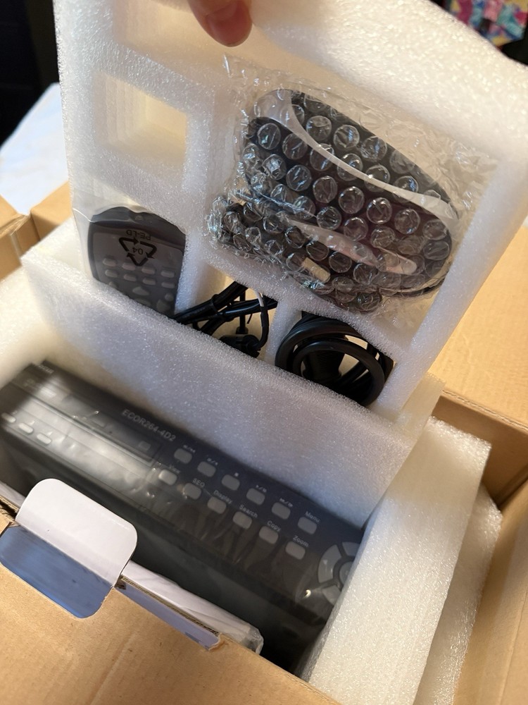 EverFocus ECOR264-4D2 DVR 4 Channel Security Recorder 500GB Open Box Powers On