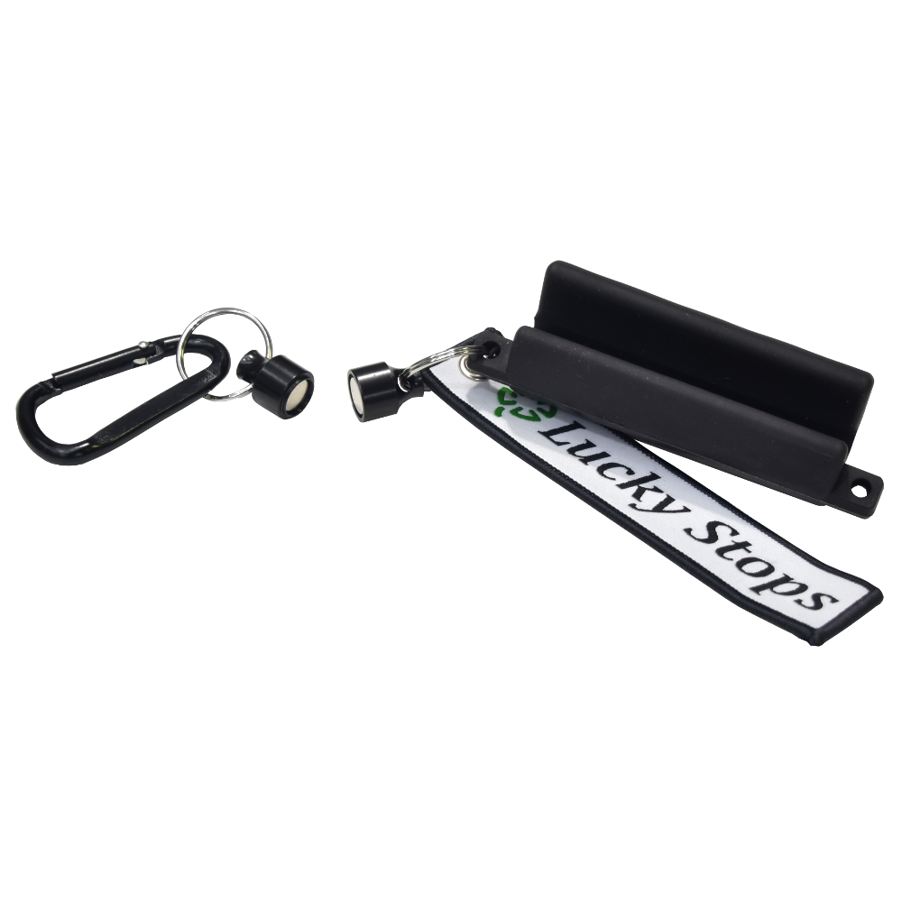 Arrow Puller with magnetic quick release & carabiner