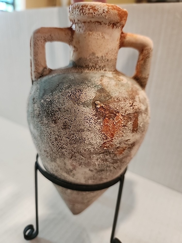 Luca Amphoras Carrying Cup From Turkey