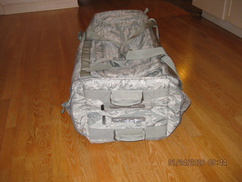 Thin Air Gear Deployment Bag Padded Expandable Rolling Duffle Backpack Style