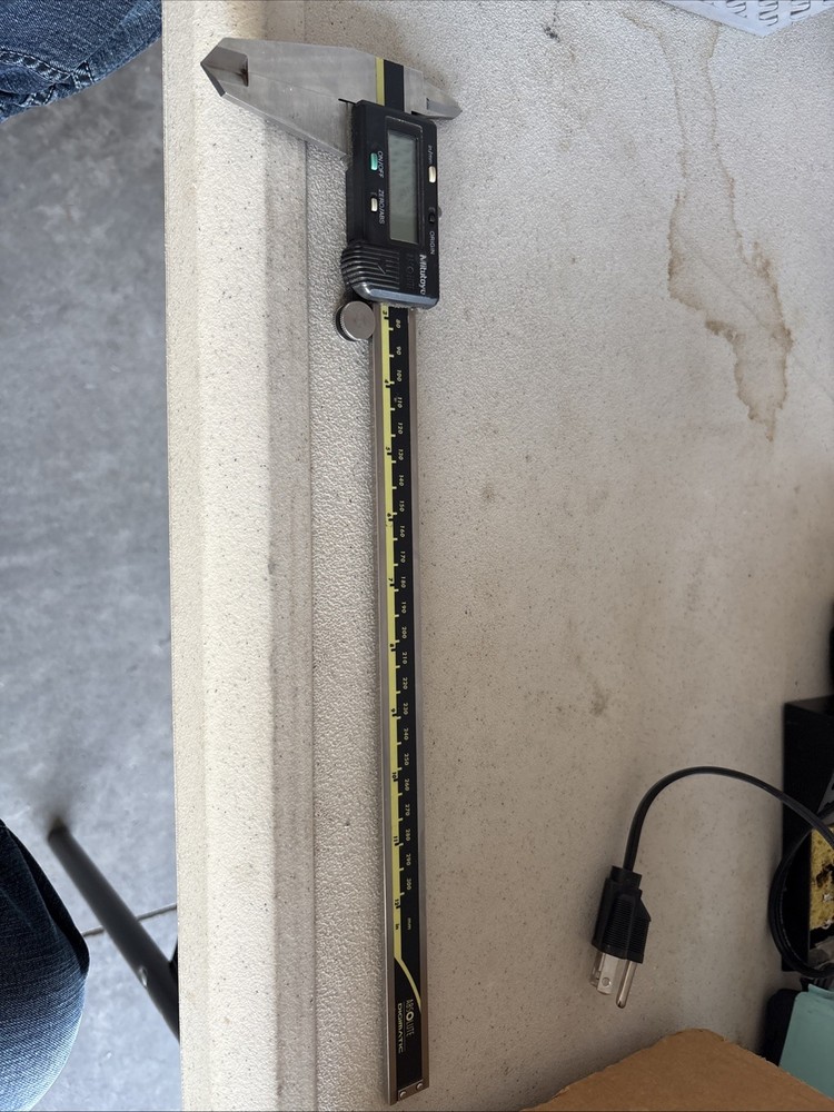 Mitutoyo Absolute Digimatic Digital Calipers 500-193 CD-12" CP