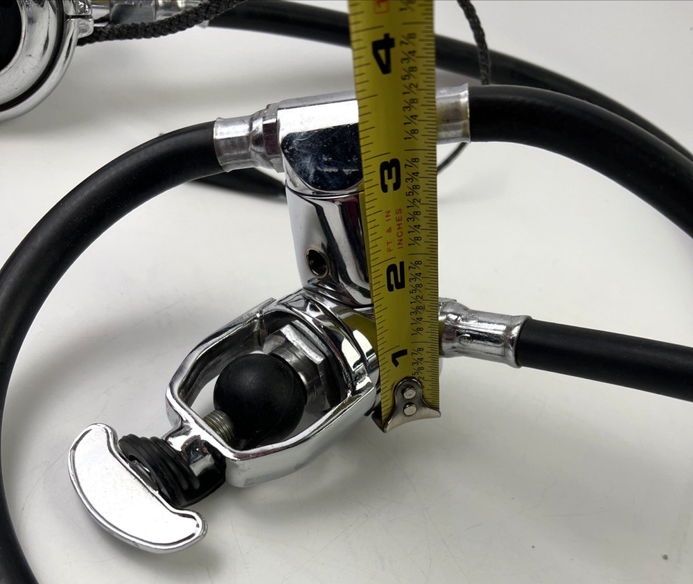 Scubapro Automatic Decompression Meter Plus Regulator, etc. See Pics