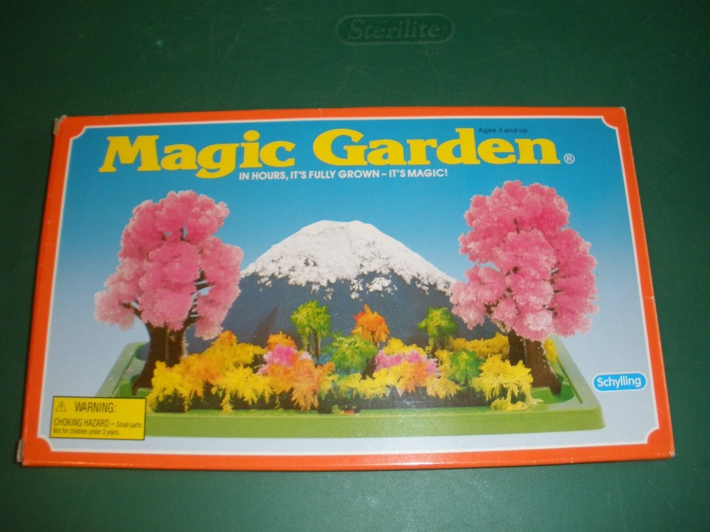 NEW Schylling - Magic Crystal Garden Growing Set