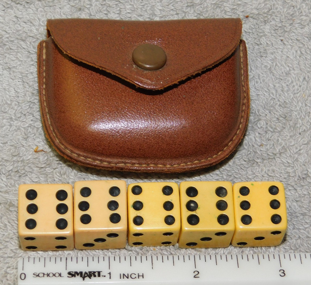 5/8" Bakelite Spot Dice Set Good Condition