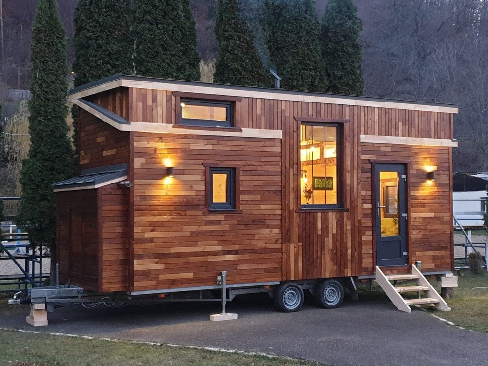 22x8 Nordic Cabin Assembled (ON SALE)