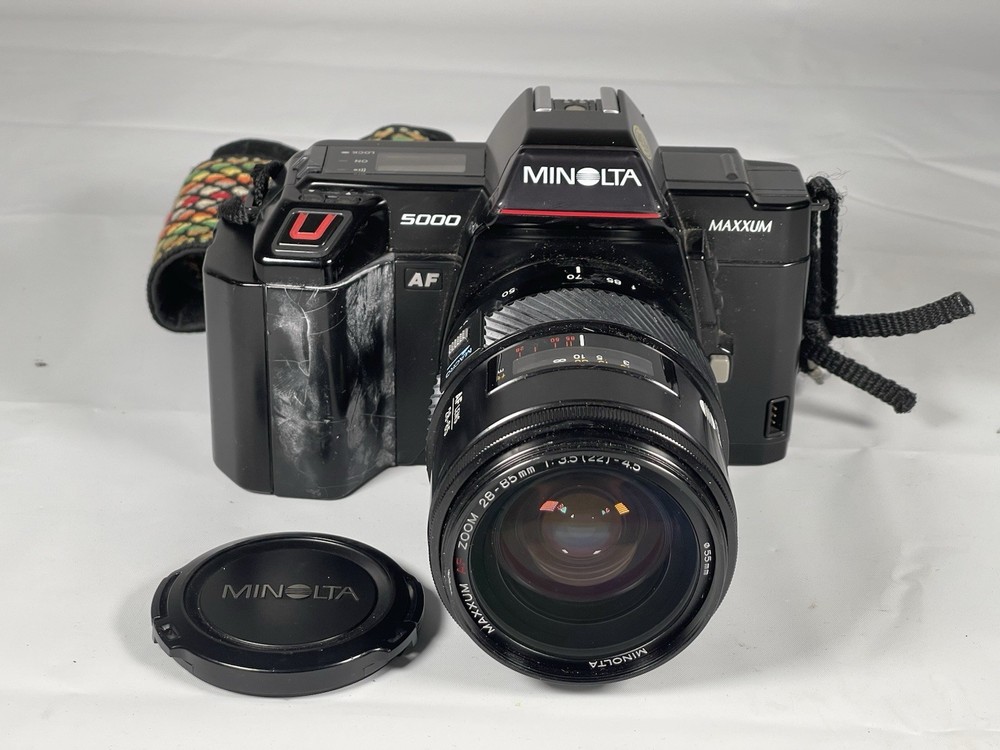 Minolta Maxxum 5000 AF SLR With Lens UNTESTED