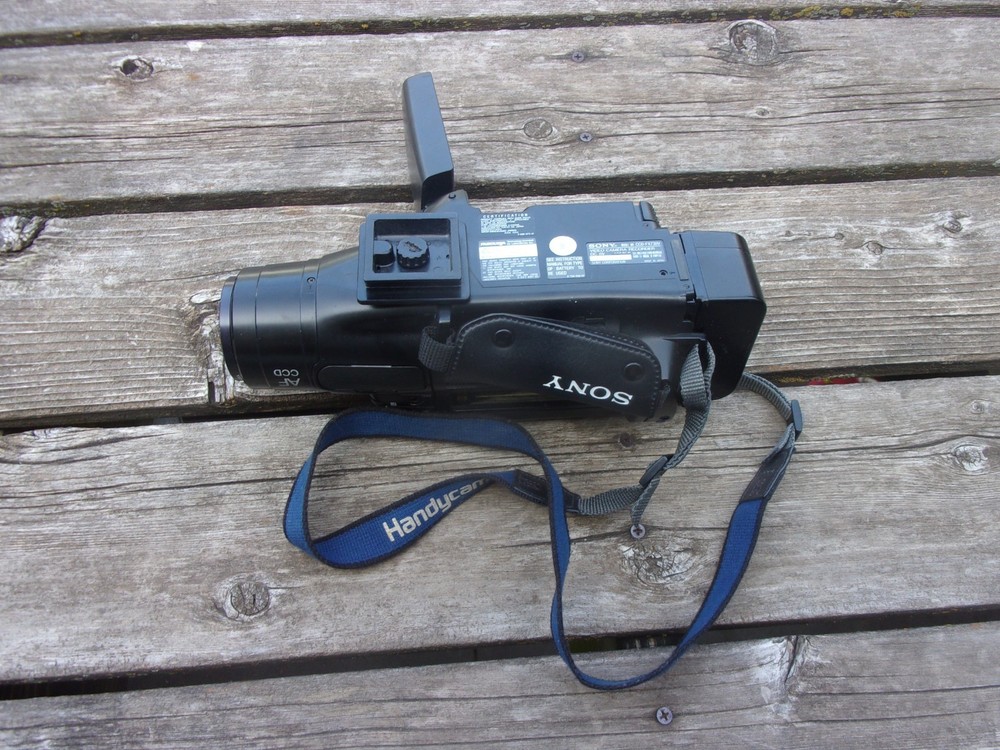 Sony Handycam Sony Model CCD-FX730V Camcorder Read Description