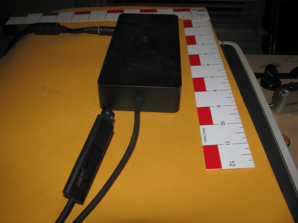 Dell Docking Station D6000