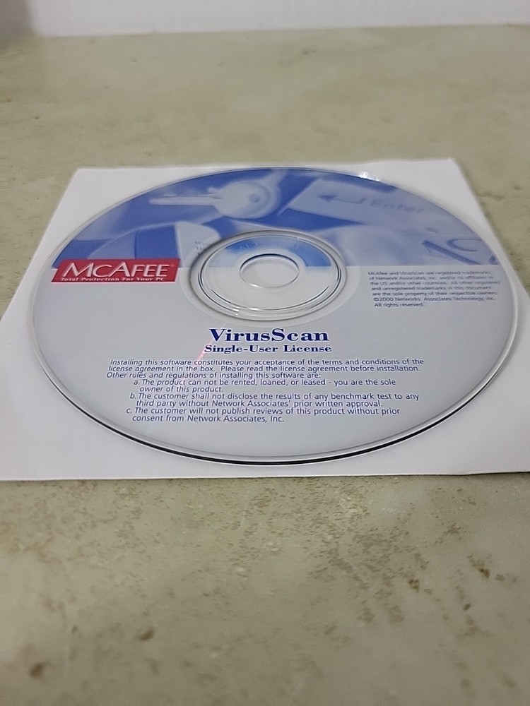 McAfee Virus Scan Anti-virus Vintage CD Software (PC; 2000)