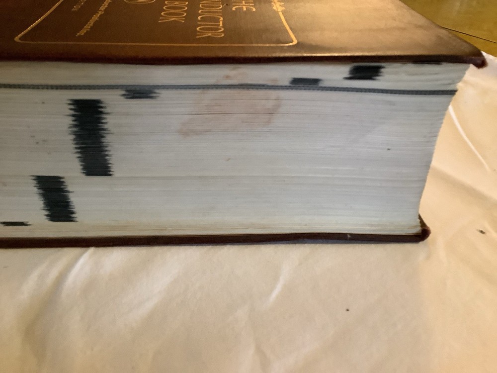 Vintage 1970 Motorola SEMICONDUCTOR DATA BOOK 5th Edition EX