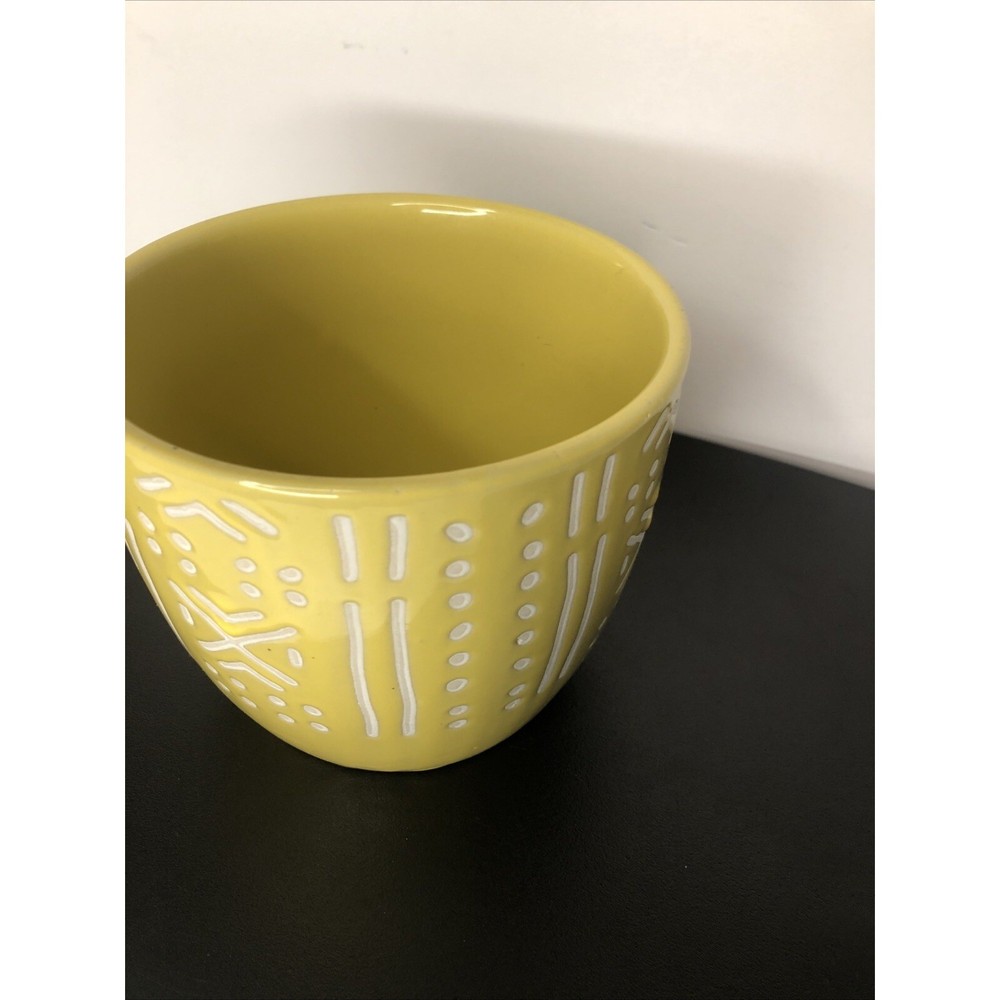 Yellow Ceramic Flower Pot Indoor Planter 5.5" Diameter Decorative Preowned