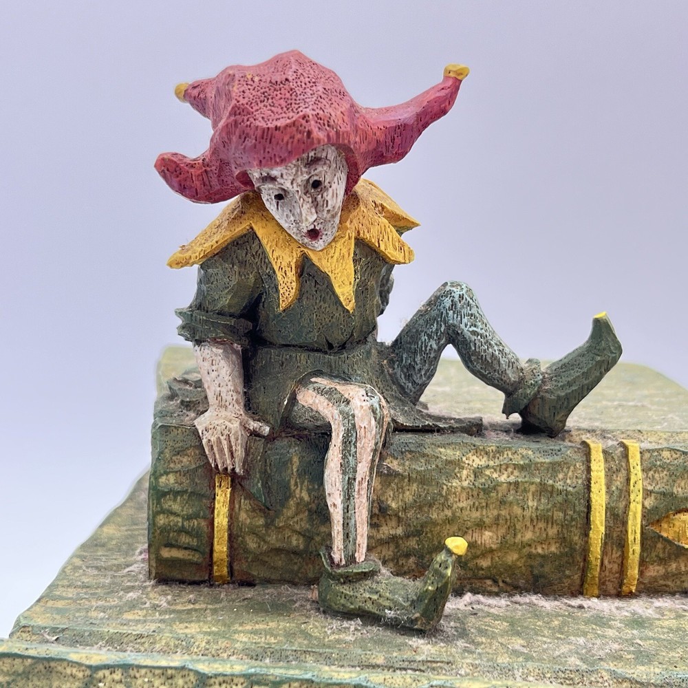 Solid Renaissance Bard Medieval Playful Jester Statues Bookends Castle Joker