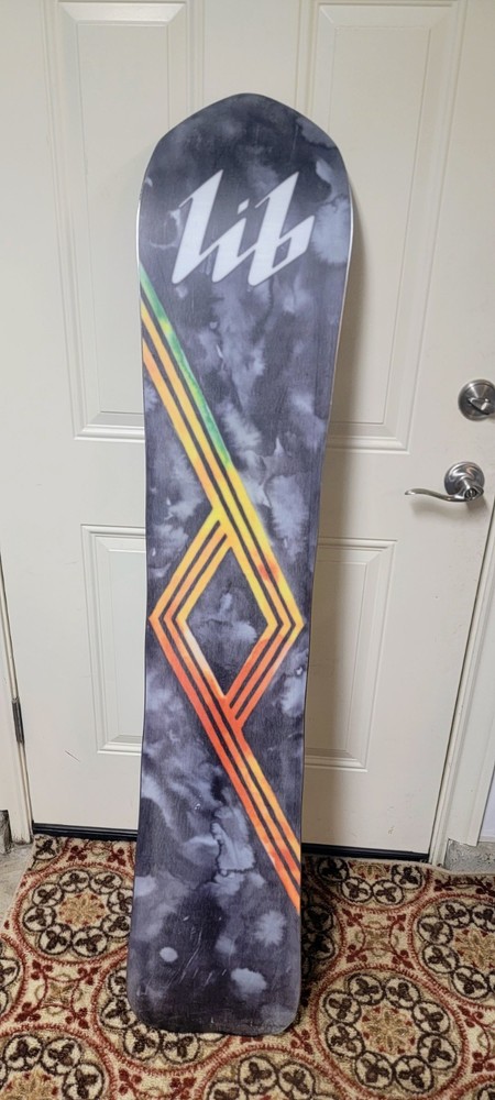 Lib Tech 157cm Gold Member Snowboard 2 Runs ridden