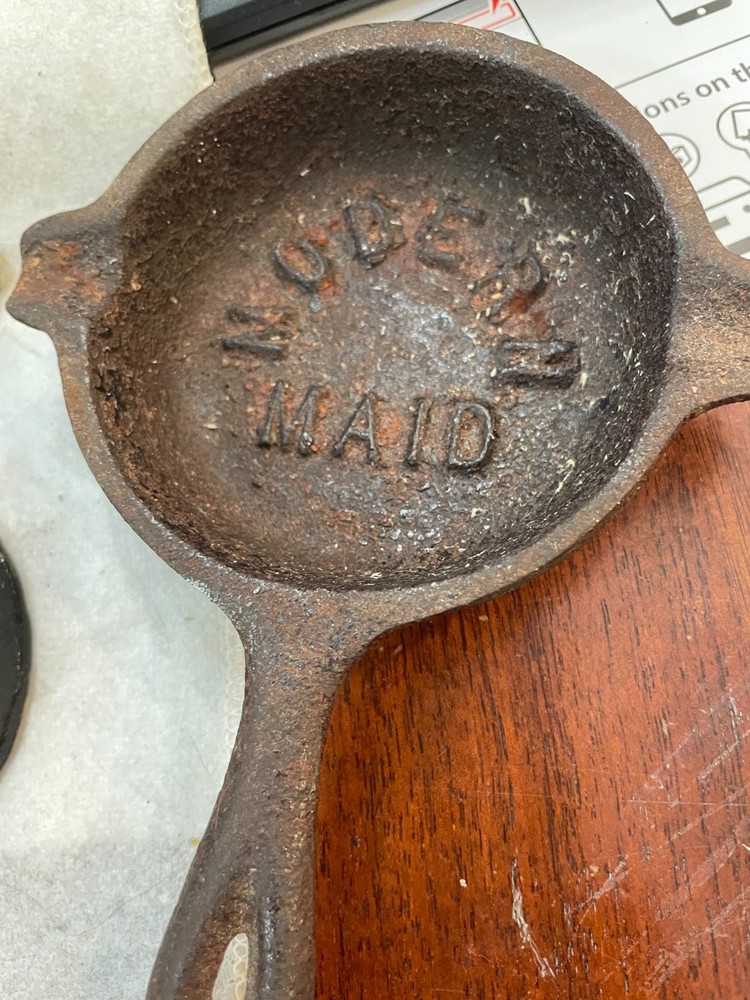 3 miniture cast iron skillets