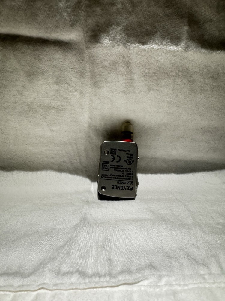 KEYENCE Rectangular laser Sensor LR-ZH500CN Unshielded DC 500mm