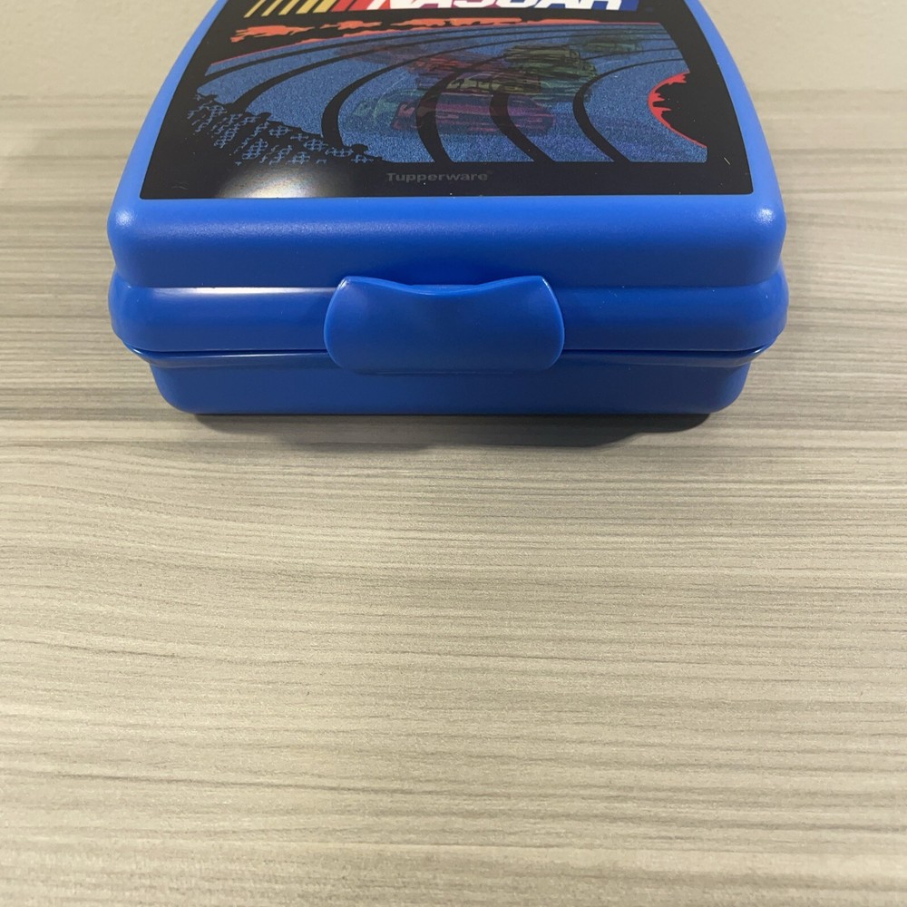 Tupperware NASCAR Sandwich Keeper Blue New!