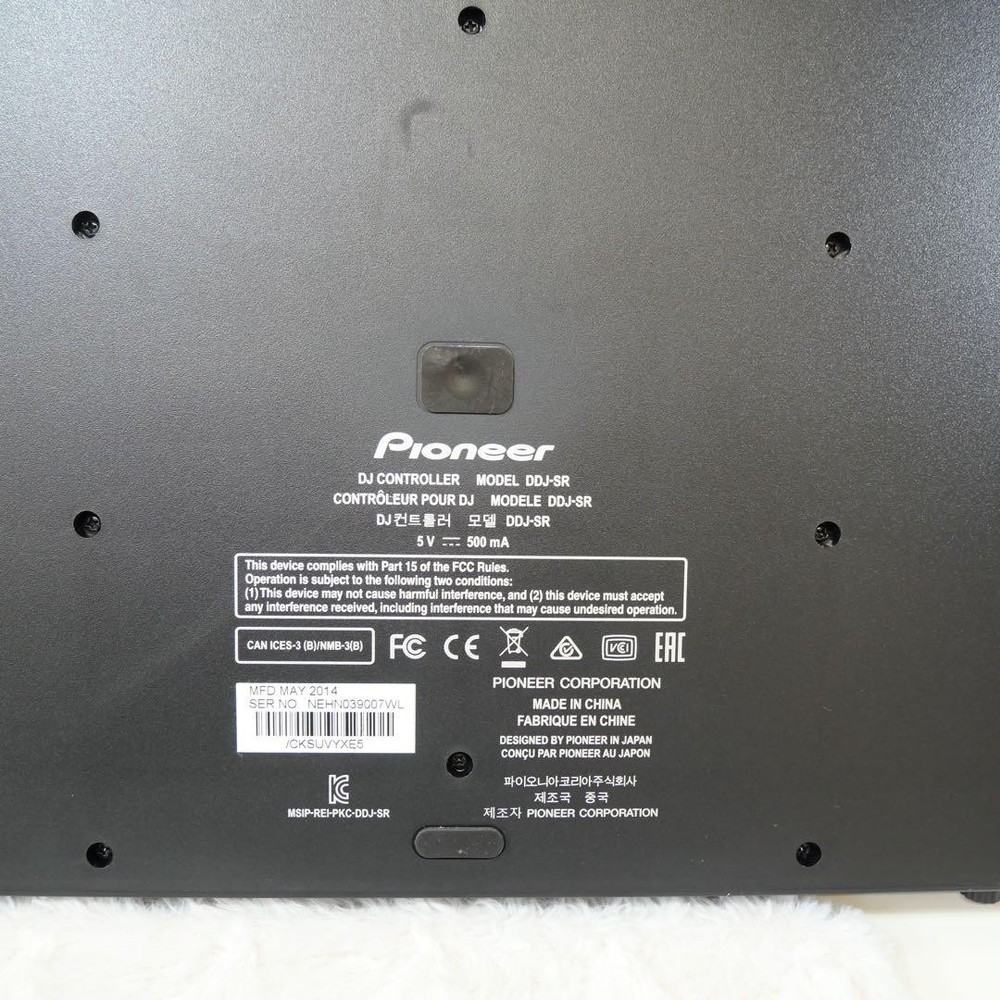 Pioneer DDJ-SR DJ Controller