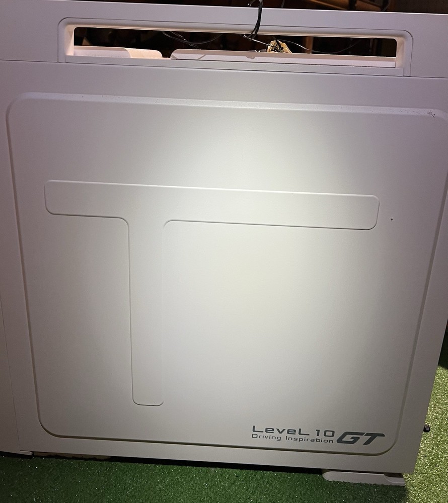 Thermaltake Level 10 GT Snow Edition