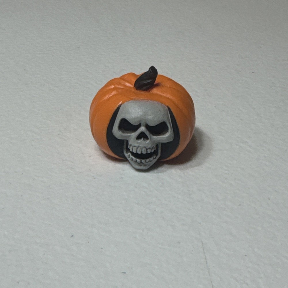 Pumpkin Skull 1 Inch Figure