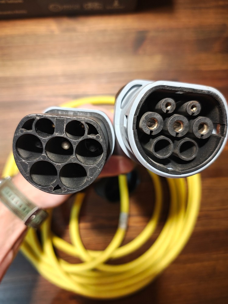 Volkswagen E-Golf Fast ChargE 3phase EV Charging Cable Type 2/Type 2