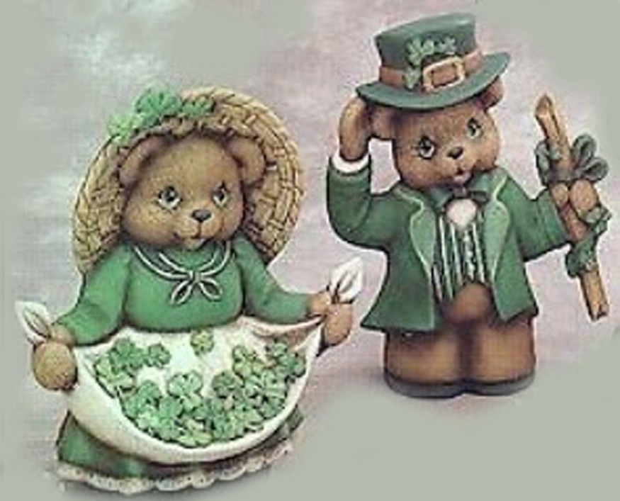 Ceramic Bisque ~~ Ready to Paint~~~ Irish Bear Couple