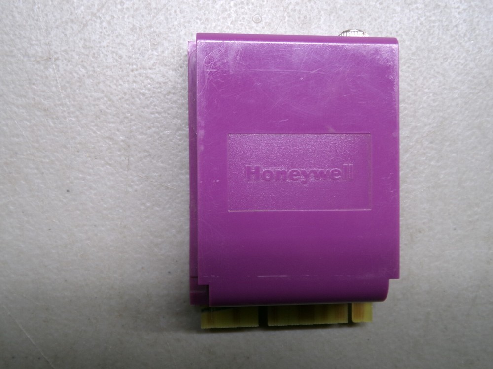 HONEYWELL R7249A1003 ULTRAVIOLET AMPLIFIER
