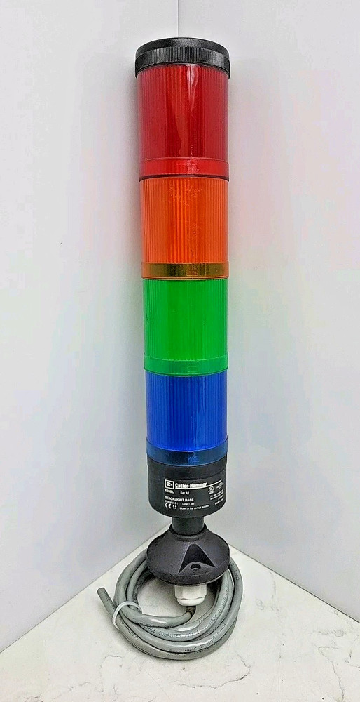 Cutler Hammer E26BL Stacklight Base With 4 Lights Ser A2 250V Max Used