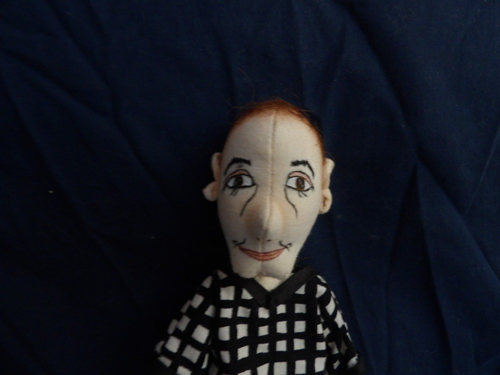 Haunted Doll, Eugene, Geeky, Smart, Tech-Savvy, Friendly, Good Guy