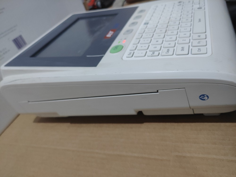 electrocardiograph Digital Biolight E65 ECG Machine 12 Channel ECG Machine