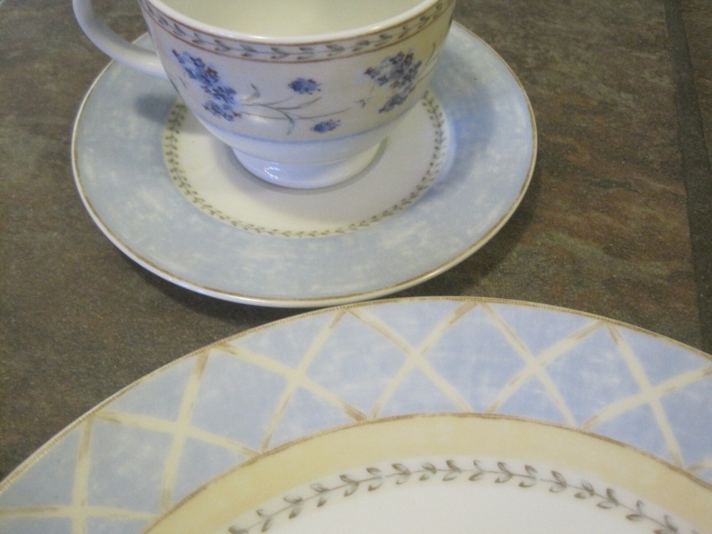 HERITAGE MINT ~ ENCHANTED GARDEN ~ (3) PC. PLACE SETTING, NIB