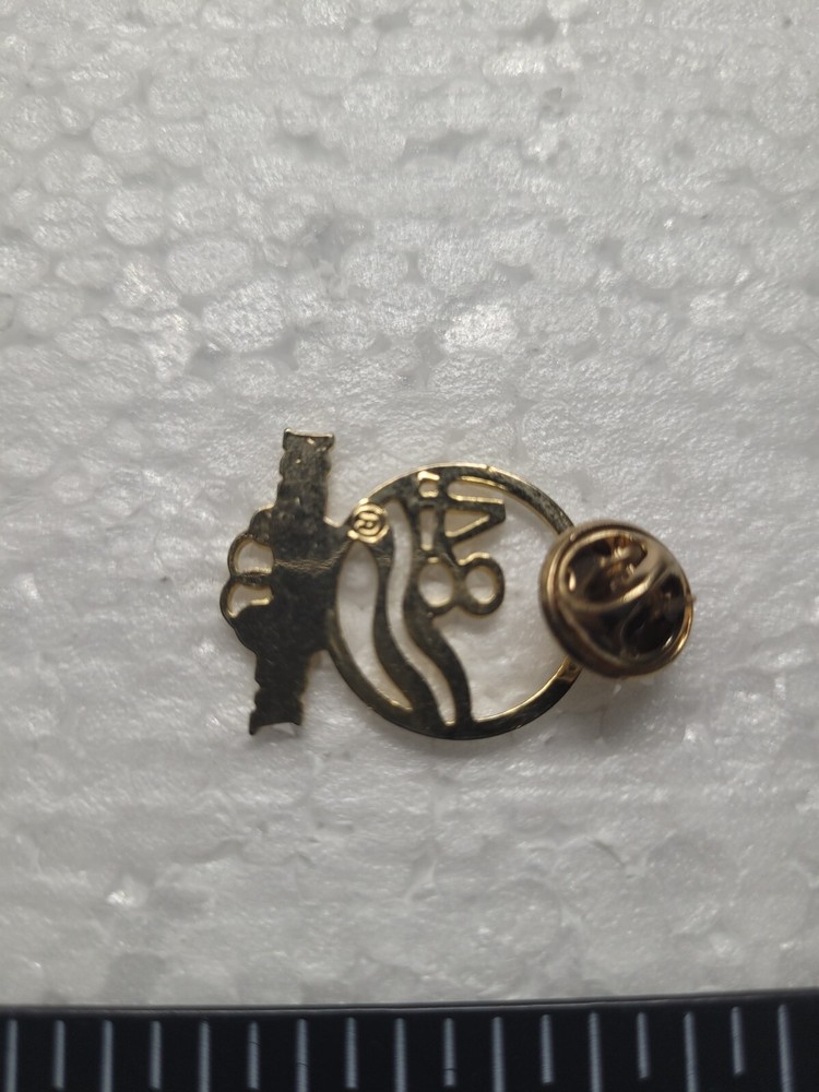 MISSISSIPPY 84 HAT LAPEL PIN PIN BACK USED (B0105)