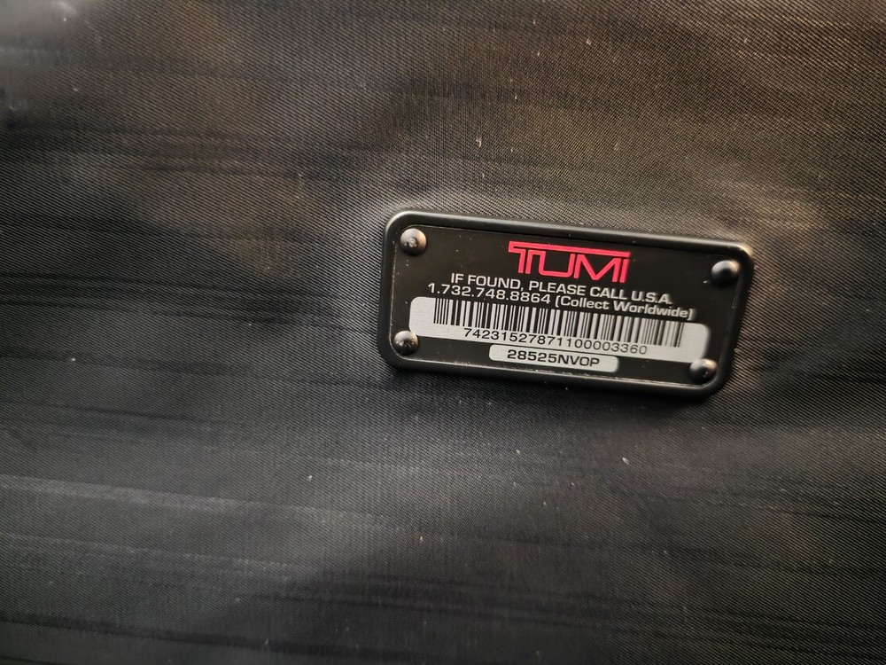 Tumi Gen 4.3 Lightweight MEDIUM TRIP 4 Wheel Packing Suit Case NAVY BLUE️