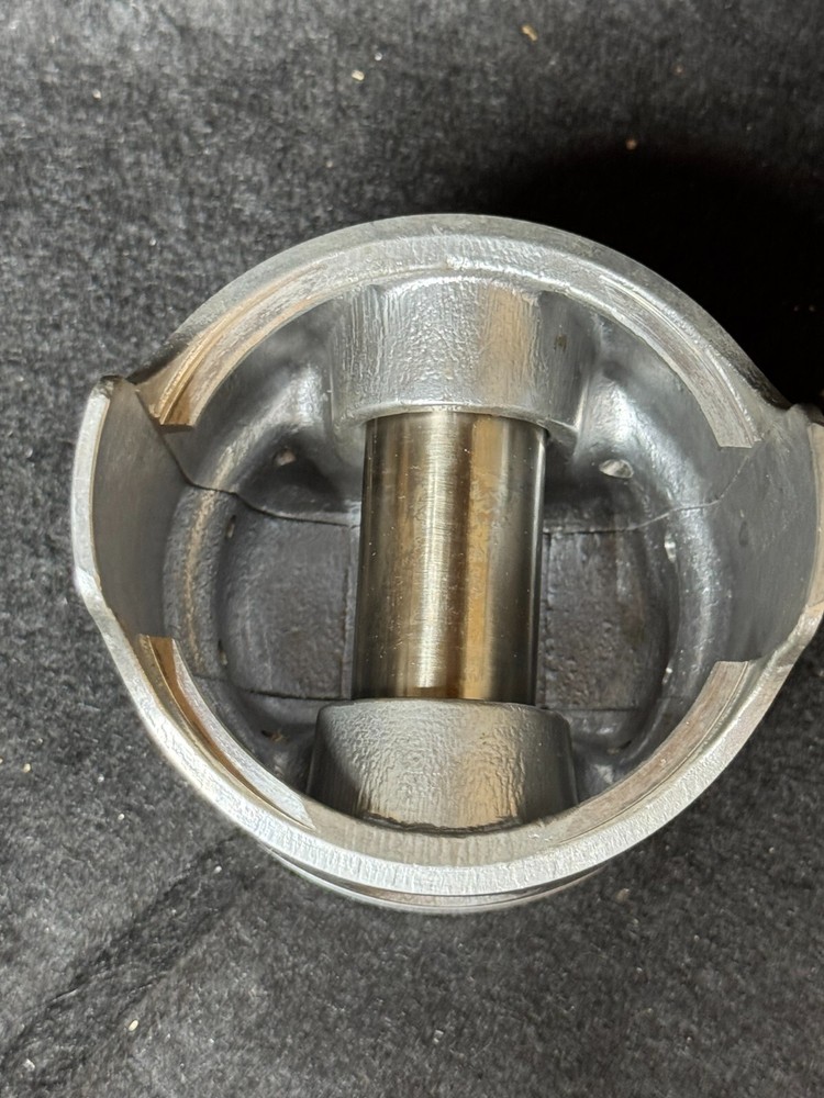 Cummins 112-0188 Piston