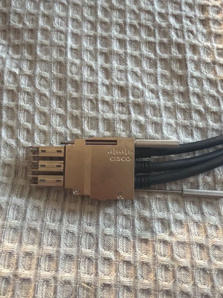 Lot of 2 Cisco STACK-T1-50CM 800-40403-01 StackWise Stacking Cable 0.5M OEM