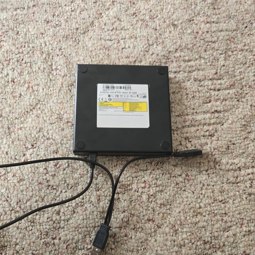 Samsung External DVD Writer Model SE-S084 Black - UnTested