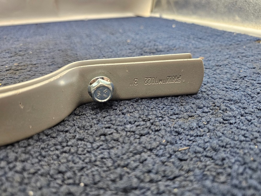 (QTY 4) FNW 7022 3" Epoxy Plated Riser Clamp