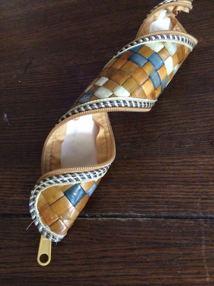 Possible Handmade Sheath Or Purse To Attach To Belt