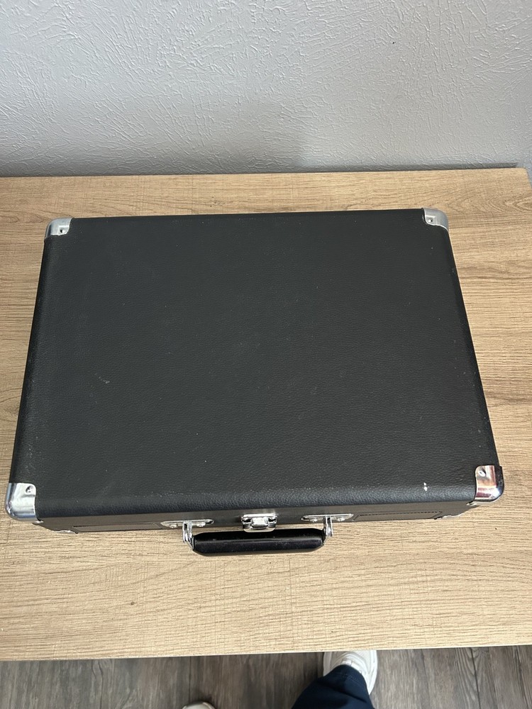 Crosley CR8005F-BK Cruiser Plus 3 Speed Bluetooth Turntable *Read