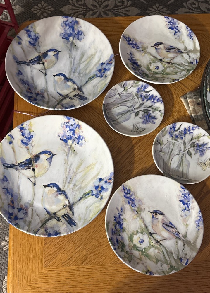 Certified international Plate Set By Suzan Winget