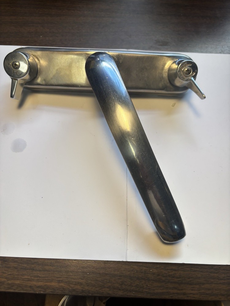 ANTIQUE CHROME SWIVEL FAUCET