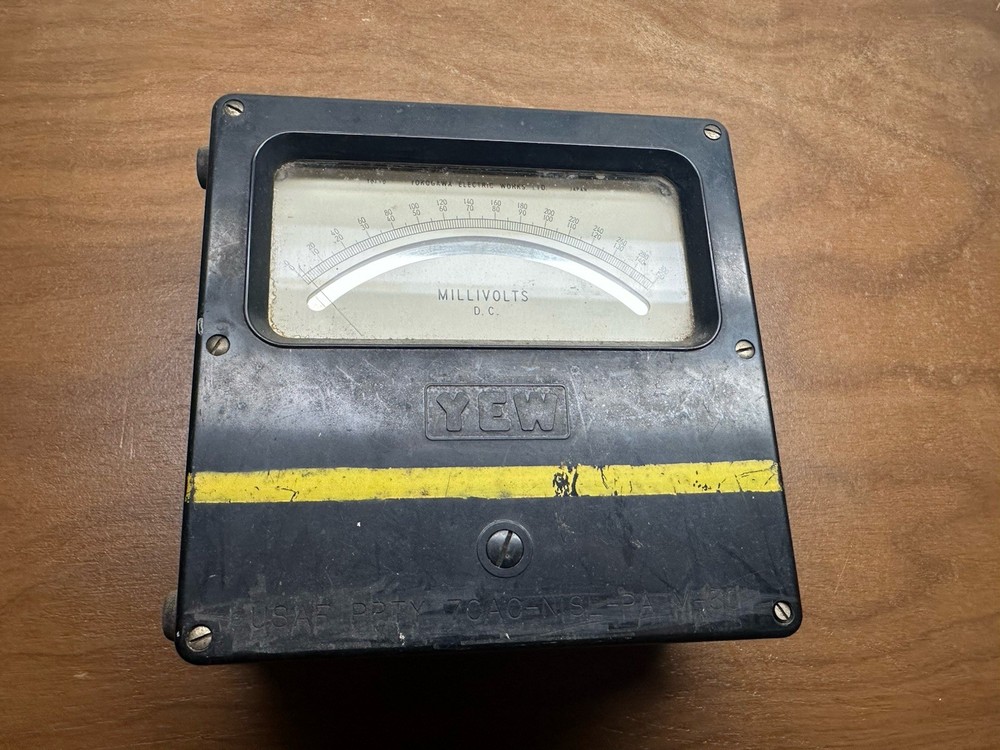 Vintage Yew Voltmeter Untested