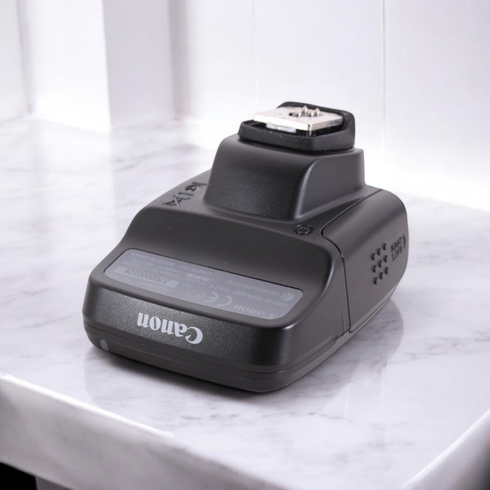 Canon Speedlite Transmitter ST-E3-RT Japan