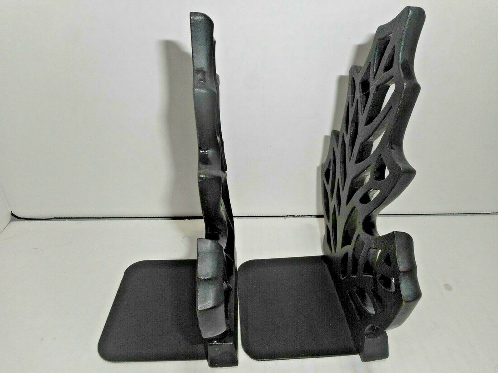 Syroco Molded Resin Open Leaf Pattern Bookends Felt Bottom Original Sticker PAIR