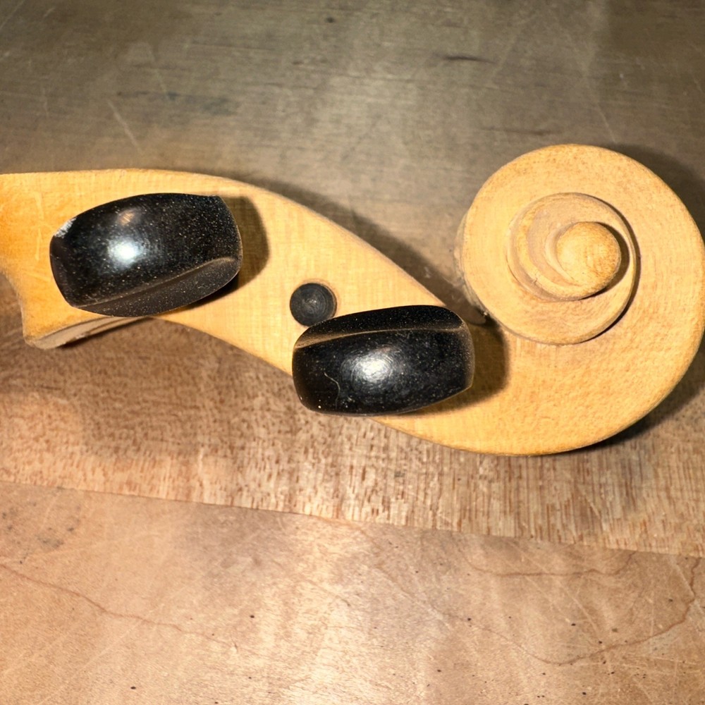 3/4 Violin Scroll With Pegs