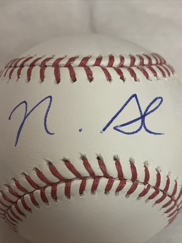 Nick Senzel signed baseball OMLB Cincinnati Reds autographed