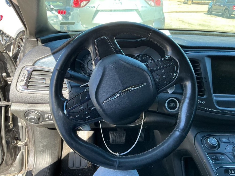 200 2015 Glove Box 4997899